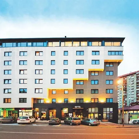 Radisson Red