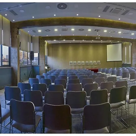 Hotel Radisson Red 4*