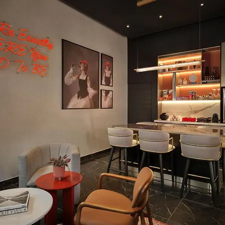 Radisson Red 4*