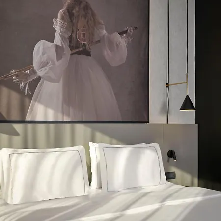 Hotel Radisson Red