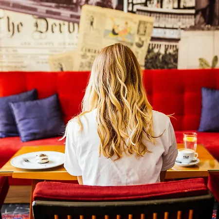 Radisson Red Hotel 4*