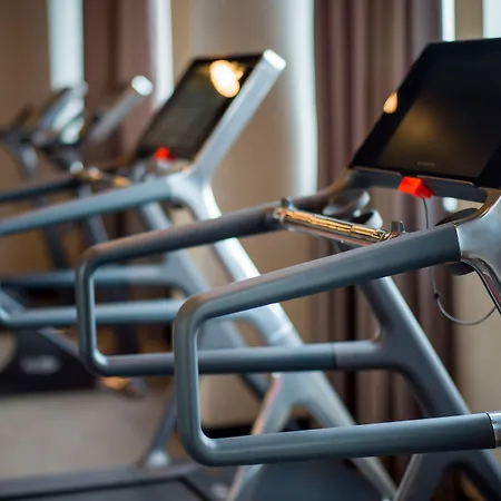 Hotel Radisson Red 4*