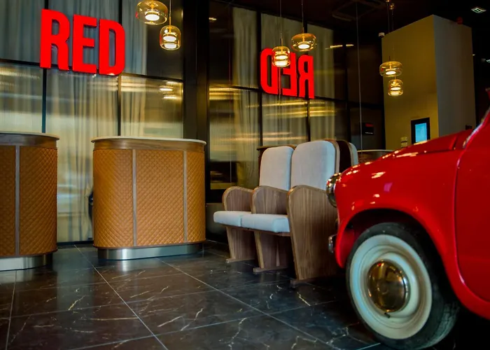 Radisson Red Hotel