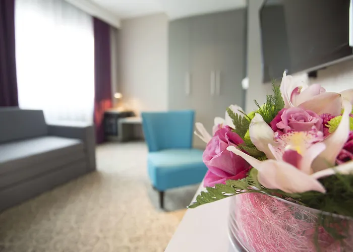 Ξενοδοχείο Radisson Red Βελιγράδι