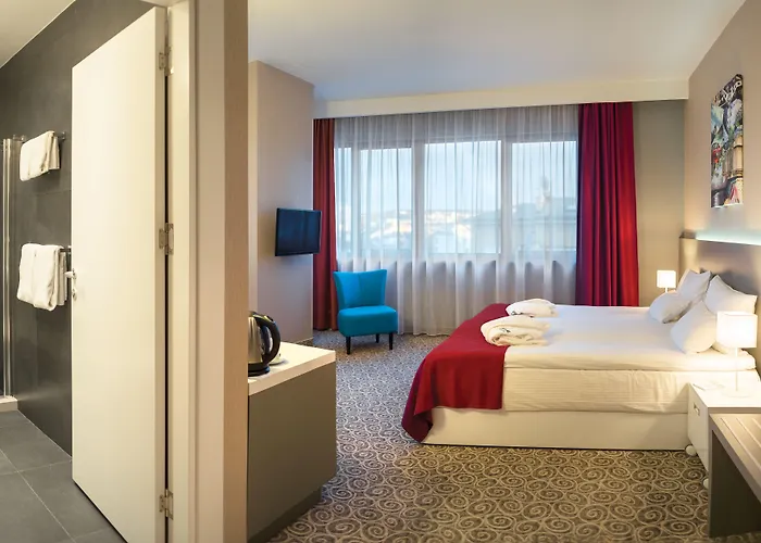 Radisson Red 4*